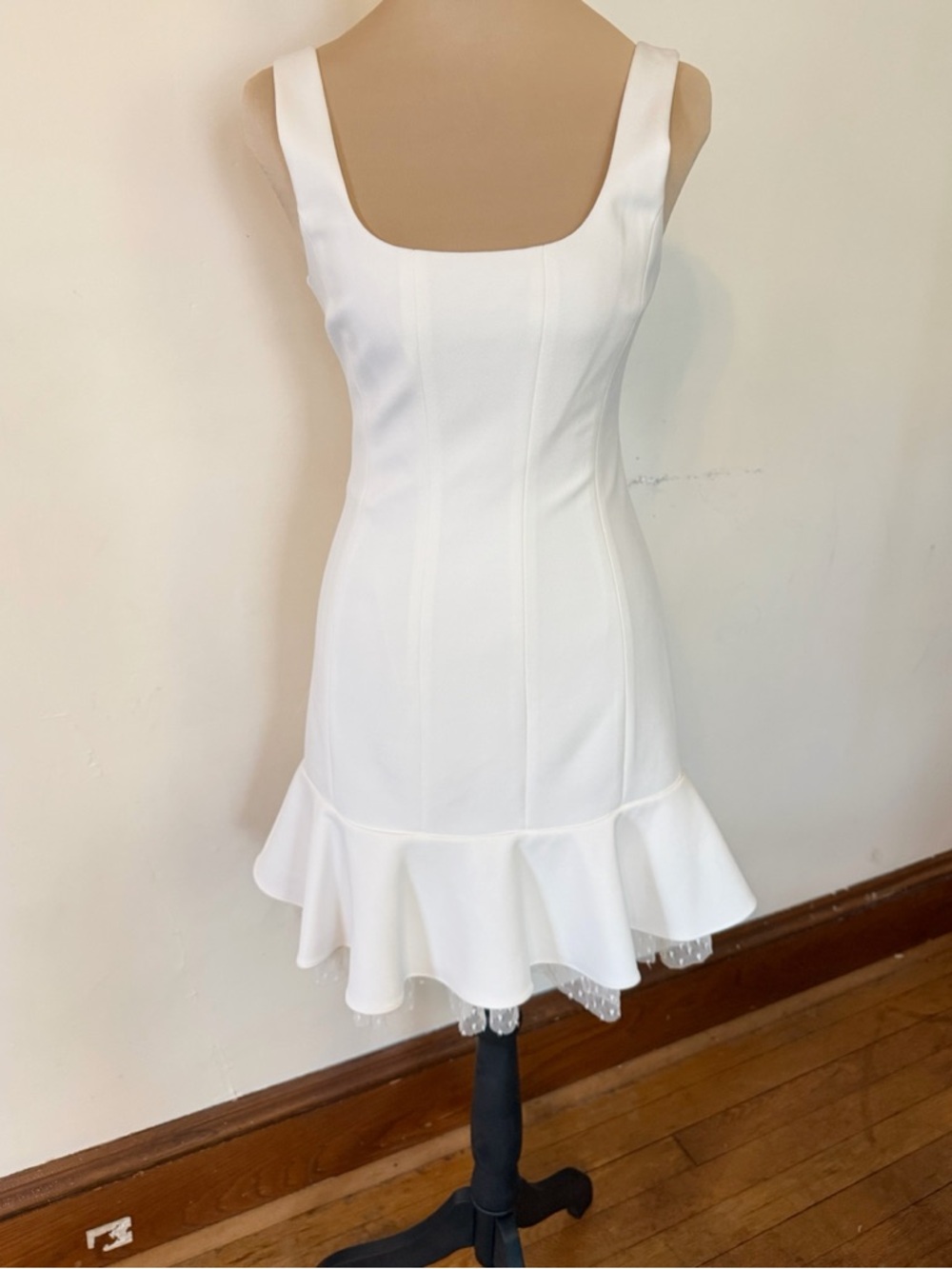BCBG Max Azria White Mini Dress Size 2 Ruffle Hem Fit & Flare